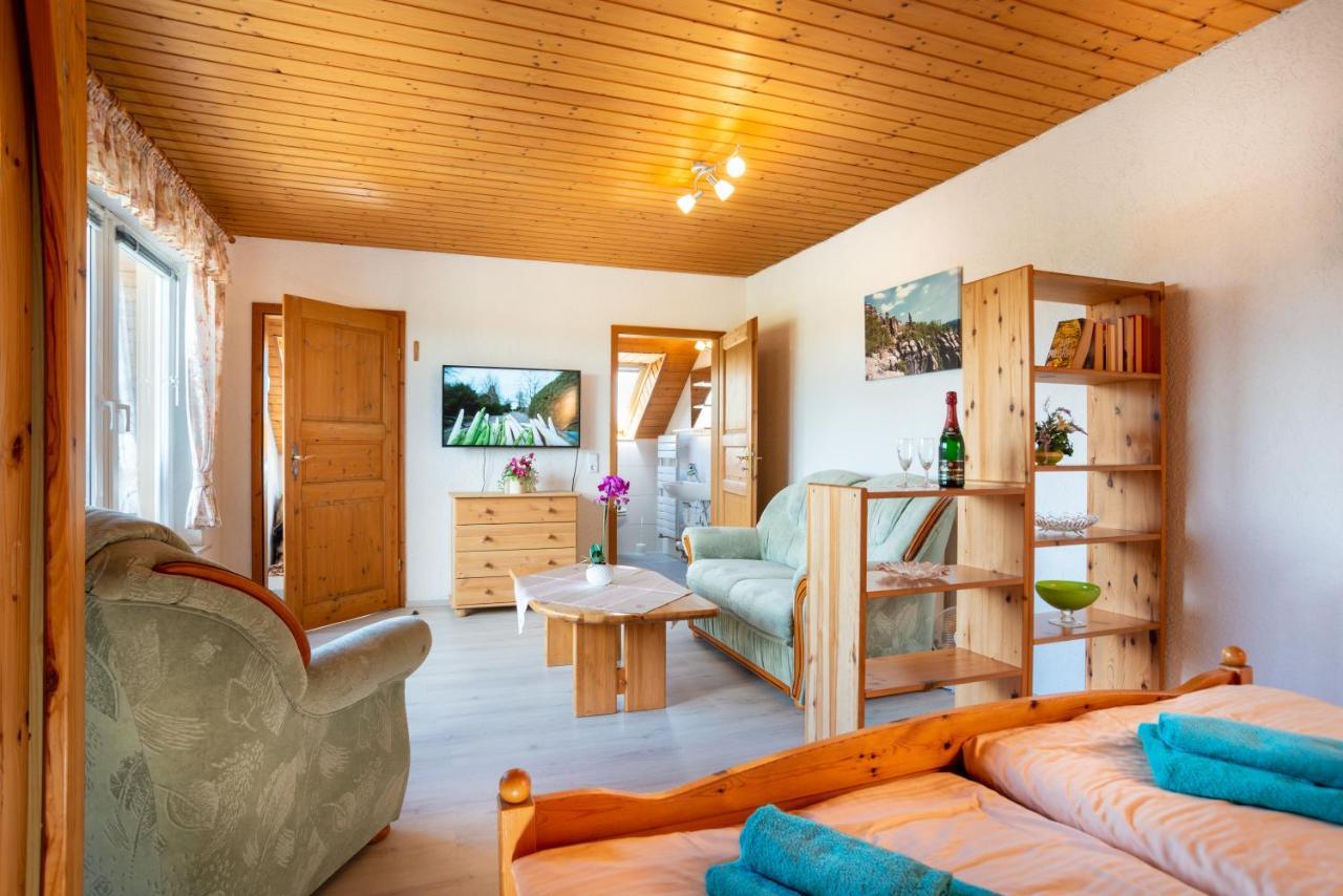 Gaststätte Am Weinberg Bed and Breakfast Mittelndorf Exteriör bild