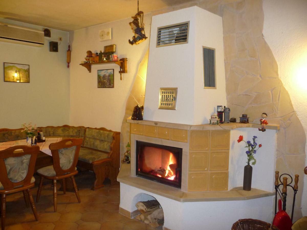 Gaststätte Am Weinberg Bed and Breakfast Mittelndorf Exteriör bild